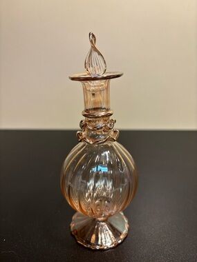 Source Unknown Amber-Tinted Ribbed Glass Perfume Bottle